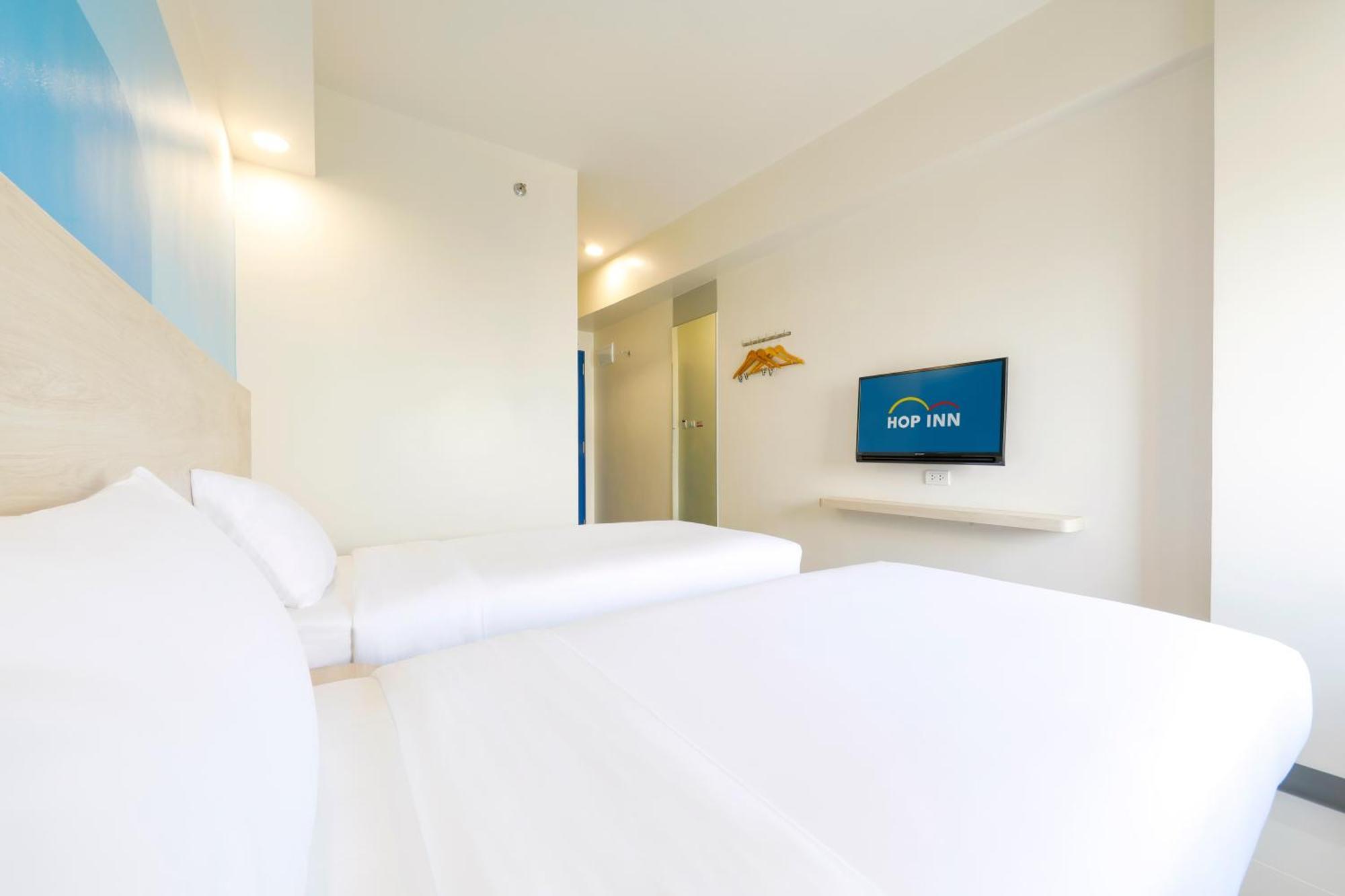Hop Inn Hotel North Edsa ケソンシティ エクステリア 写真
