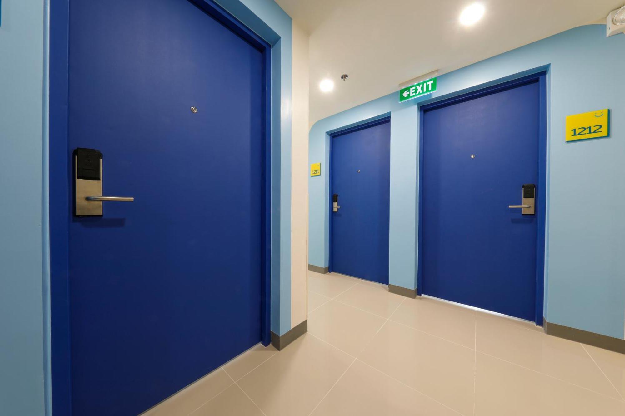 Hop Inn Hotel North Edsa ケソンシティ エクステリア 写真
