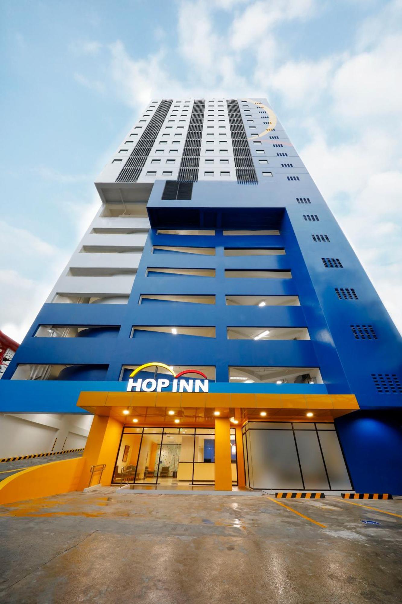 Hop Inn Hotel North Edsa ケソンシティ エクステリア 写真